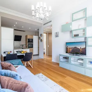 Joffre 49-d - Charming 2 Bedroom - Carre D'or Apartment Nice
