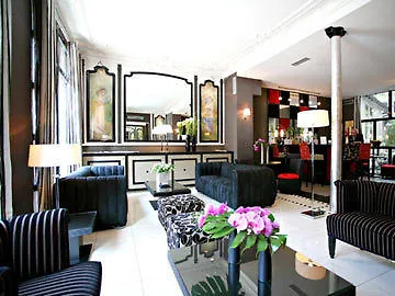 Hotel Eiffel Seine Paryż