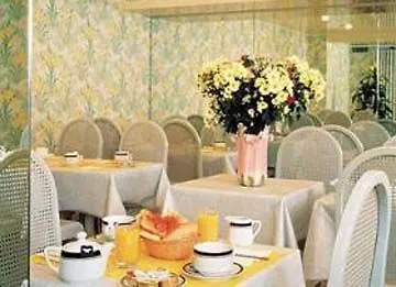 Hotel Eiffel Seine Paris