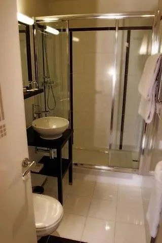 Hotel Eiffel Seine Paris