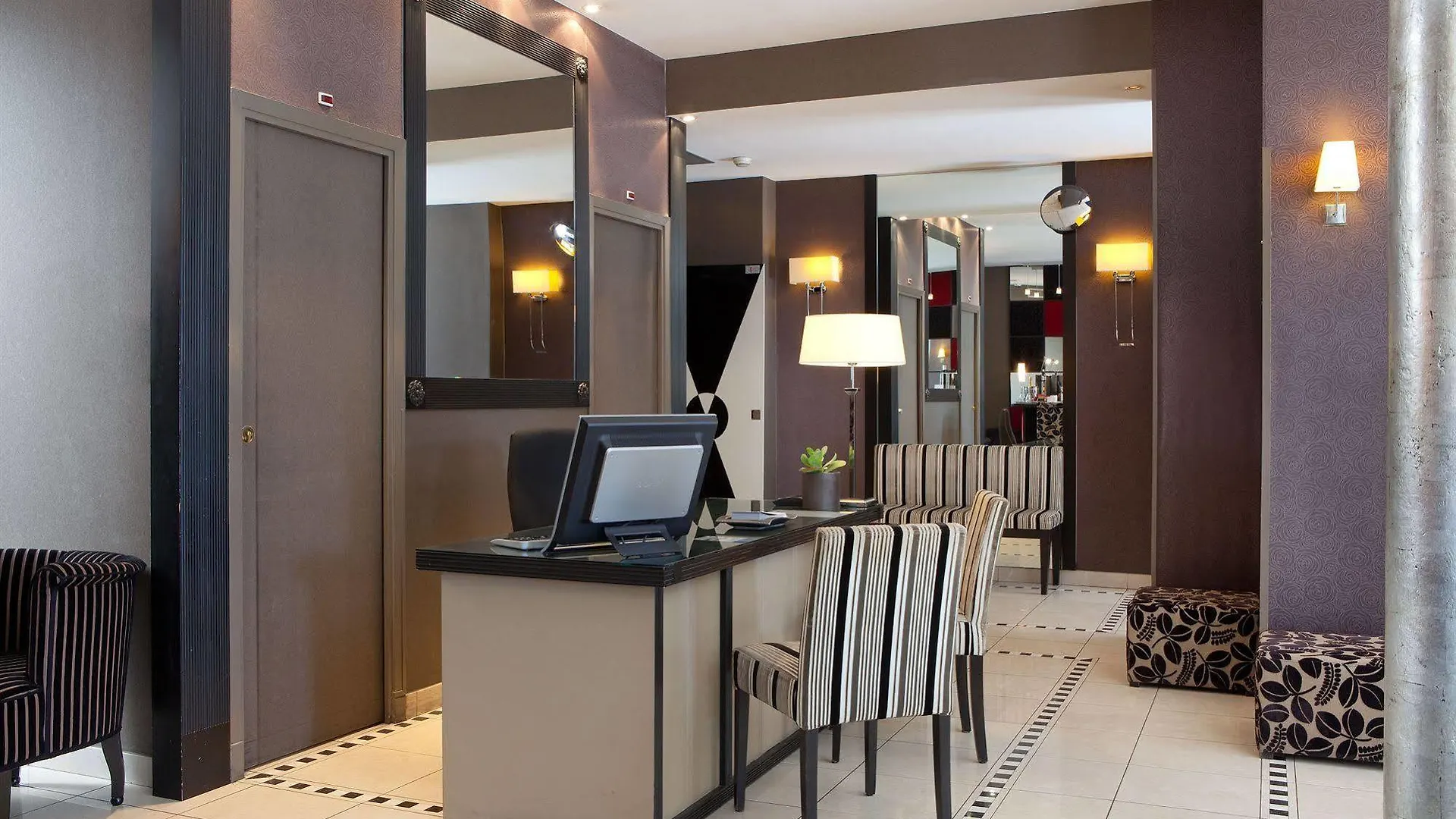 Hotel Eiffel Seine Paris France