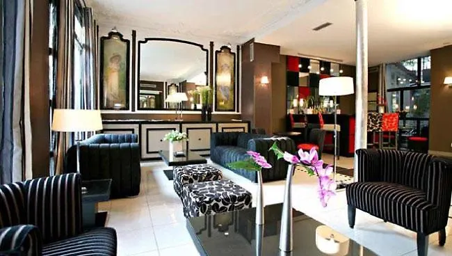 Hotel Eiffel Seine Paris France